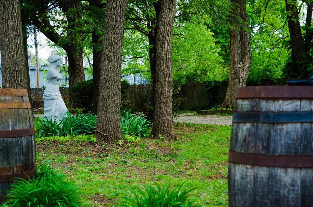 Bourbon Manor Bed & Breakfast Inn Bardstown Buitenkant foto