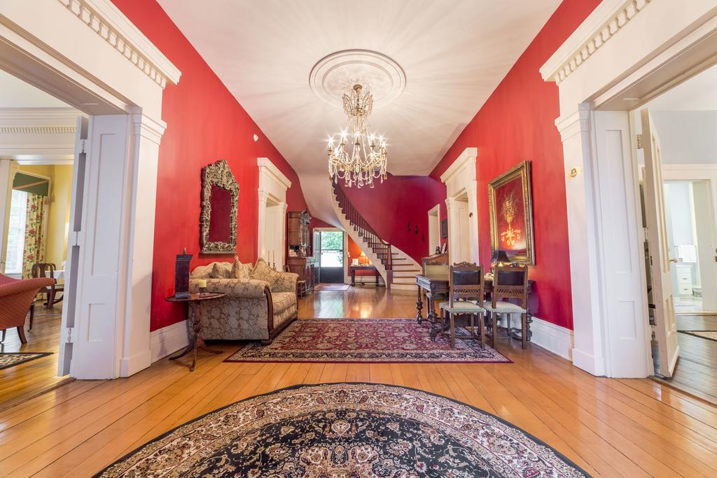 Bourbon Manor Bed & Breakfast Inn Bardstown Buitenkant foto